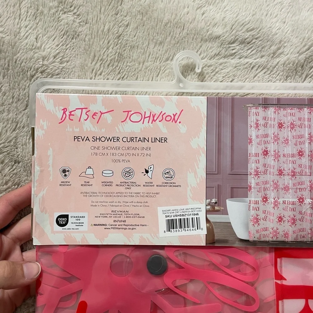 NWT Betsey Johnson Pink Christmas Snowflake “Sleigh All Day” PEVA Shower Liner